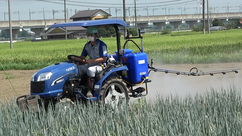 狭幅トラクタで白ネギ機械化一貫体系やってみた